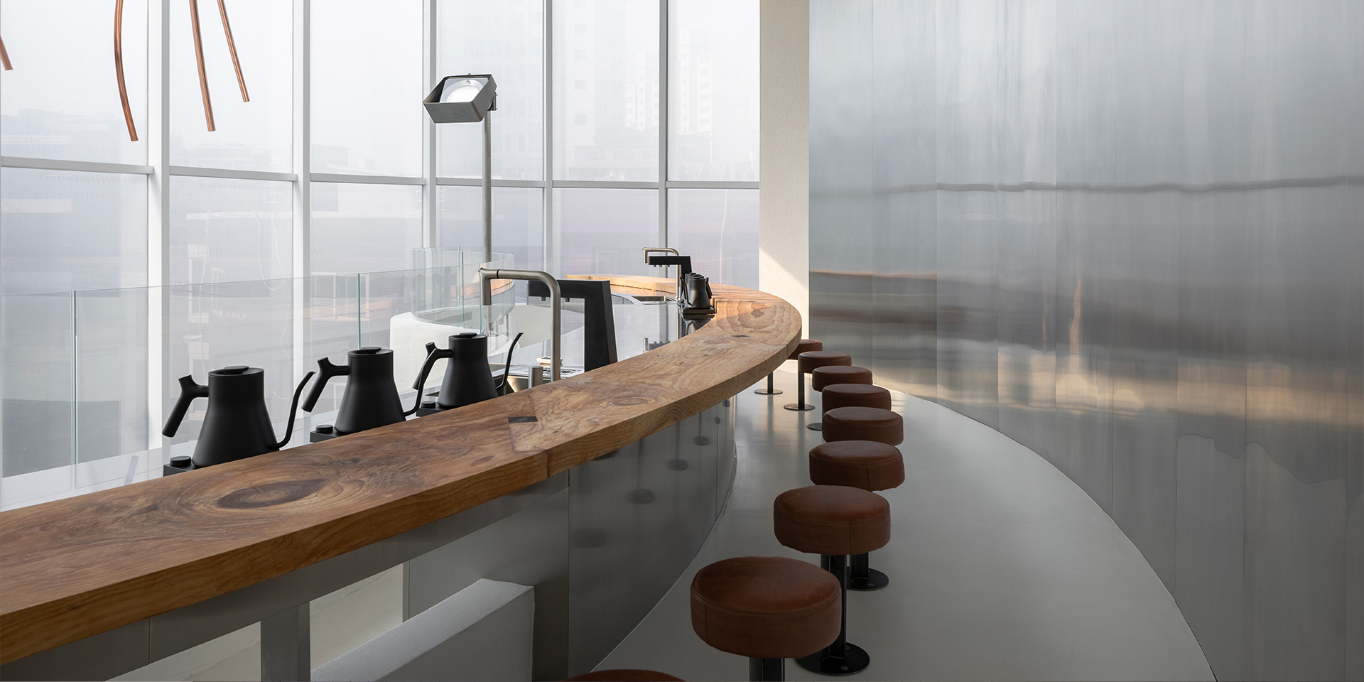 TEA THOLOGY SEONGSU Interior View