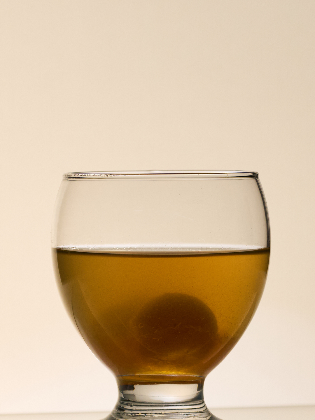 JAN 6 WINTER SUNLIGHT SPARKLING TEA image number 1